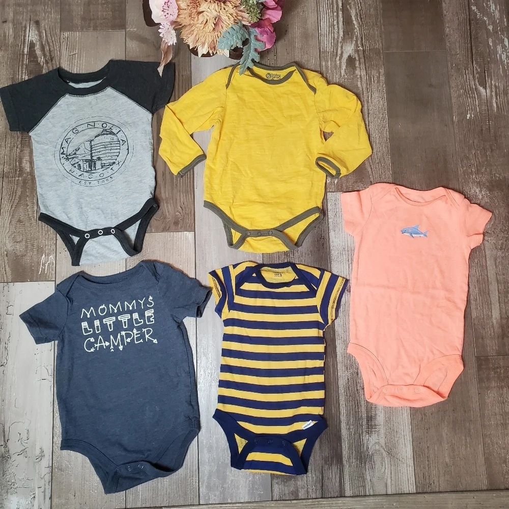Onesie Bodysuit 5pc Baby Boy Bundle Size 6-9m EUC